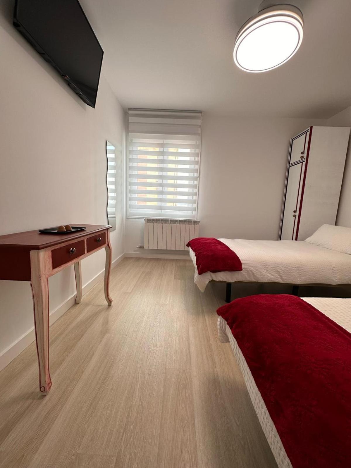 Hostal A La Sombra Del Laurel Navarrete Exterior foto
